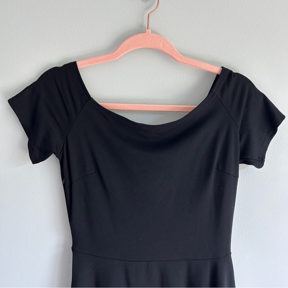 Sarin Matthews Black Cap Sleeve Dress Medium - Picture 3 of 6